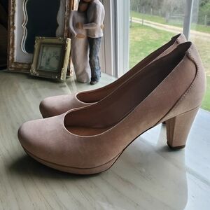 Clarks Heels